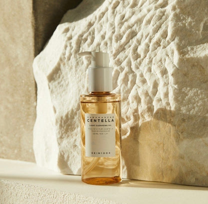 Madagascar Centella Light Cleansing Oil